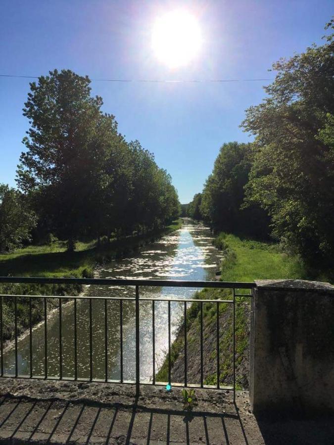 Gîte du Canal de Berry II Selles-sur-Cher Extérieur photo