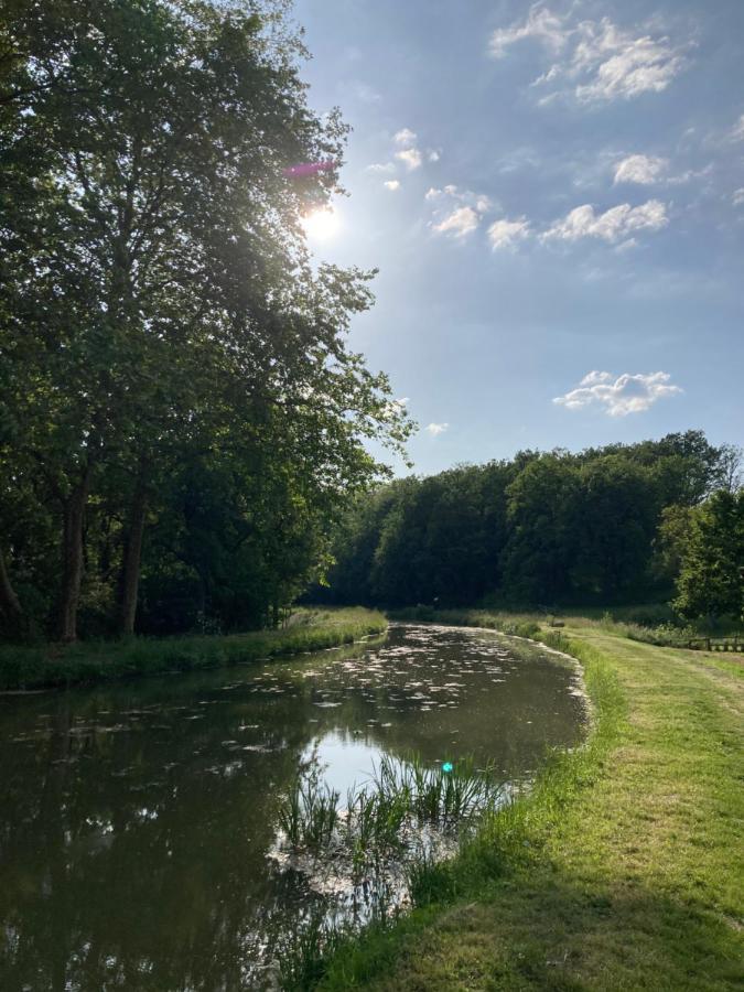 Gîte du Canal de Berry II Selles-sur-Cher Extérieur photo